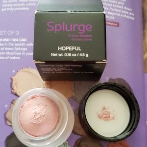 Younique cream shadow